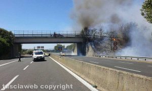 L'incendio sulla Superstrada