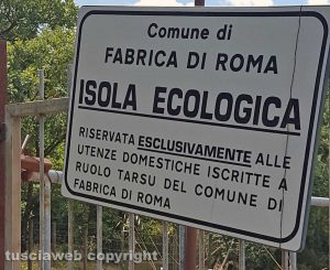 Isola ecologica a Fabrica di Roma