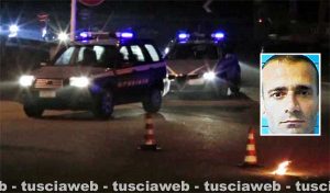 Un posto di blocco; nel riquadro: Luca Leke, uno dei detenuti fuggiti dal carcere di Civitavecchia