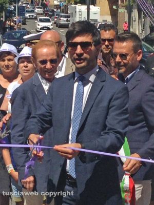 Tuscania - Festa della lavanda - L'inaugurazione con Osvaldo Bevilacqua