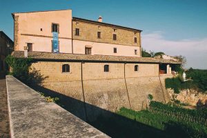 “Luce come forma” per Accenni di Contemporaneo