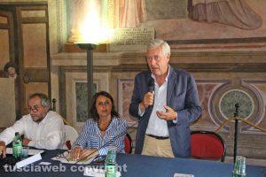 Viterbo - Sala regia - Incontro sulla geotermia - Il sindaco Leonardo Michelini