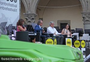 Viterbo - L'incontro con Paolo Siani e Paolo Miggiano a Ombre festival - In primo piano: la Mehari di Giancarlo Siani