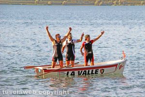 Ronciglione – Lago di Vico – Il palio delle barche 2017 – La contrada vincitrice la Valle
