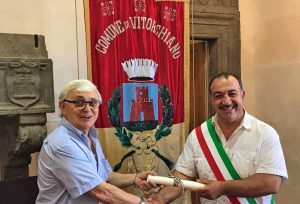 A Pietro Belli il diploma di onorificenza come Cavaliere
