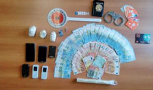 Viterbo - Il materiale sequestrato dai carabinieri