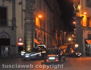 Viterbo - Intervento di polizia e carabinieri