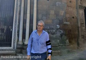 Tuscania - Vittorio Sgarbi visita le chiese romaniche