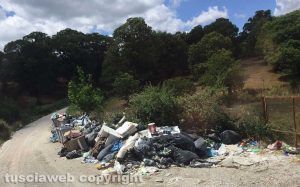 L'isola ecologica in strada Novepani il 27 giugno 2017