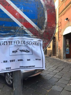 Viterbo - Lavori in via Cairoli - Il cartello