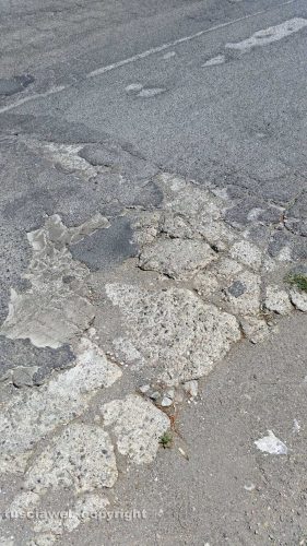 Viterbo - Il manto stradale a Santa Barbara