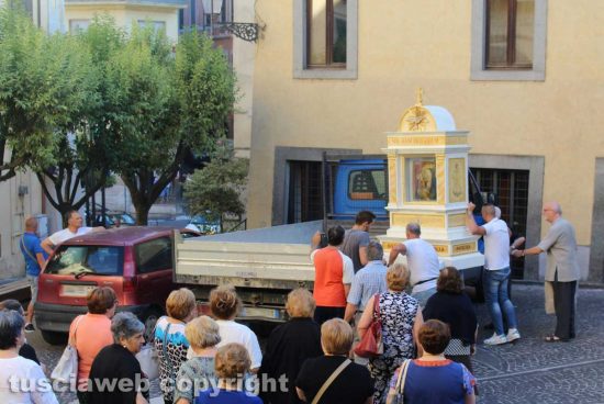 Canepina - L'immagine sacra della "Madonna della Quercia" 