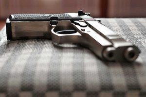 Una pistola