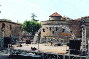 Vejano - Il palco del Borgo in arte festival