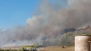Incendio a Campagnano Romano