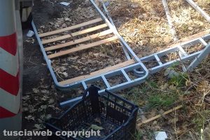 Viterbo - I rifiuti all'isola ecologica di Strada Monte Pizzo