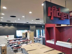 Viterbo - KFC - Lavori in corso per l'apertura del fast food