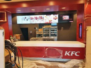 Viterbo - KFC - Lavori in corso per l'apertura del fast food