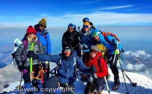 Luca Laurenti e Giampiero Giannini sulla vetta del monte Elbrus