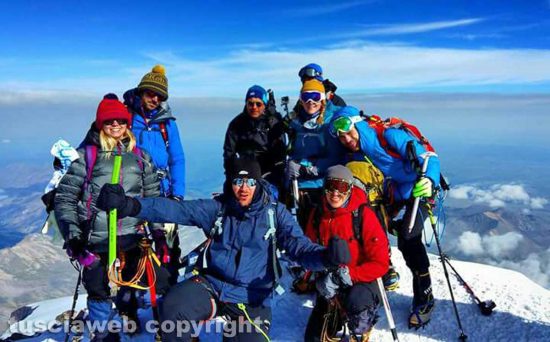 Luca Laurenti e Giampiero Giannini sulla vetta del monte Elbrus