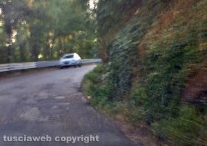 Strada dissestata sulla Sp Vetrallese