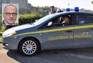 Guardia di Finanza - Nel riquadro: Il colonnello Marco Agarico