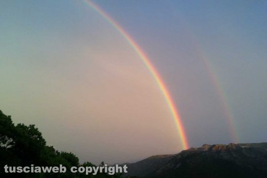 Fluminimaggiore - Doppio arcobaleno dopo un temporale in Sardegna