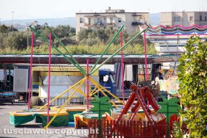 Viterbo - L'allestimento delle giostre al Riello