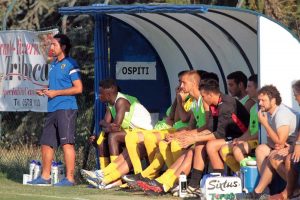 Sport - Calcio - Viterbese - L'allenatore Valerio Bertotto con la squadra