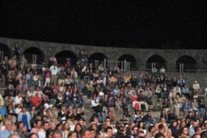 Viterbo - Il pubblico al teatro di Ferento