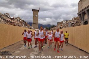 Lux Rosa parte da Amatrice coi messaggeri dopo la cerimonia di benedizione