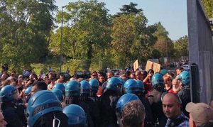 Roma - Tensione tra Casapound e antifascisti