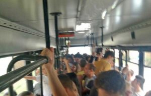 Viterbo - Un bus Costral stracolmo