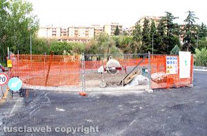 Viterbo - Rotatoria via Genova, i lavori