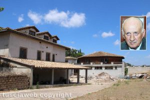 Fabrica di Roma - L'albergo confiscato - Nel riquadro: Il sindaco Mario Scarnati