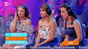 Capranica - Elisa Pannucci e Serena e Claudia Lanzalonga (le Trucco e parrucco) a Reazione a Catena