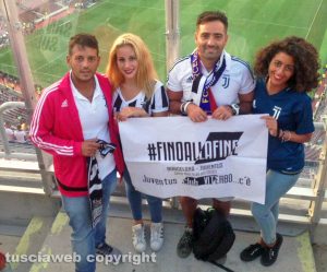Barcellona - Luigi Ragonesi e alcuni soci dello Juventus club di Viterbo al Camp Nou