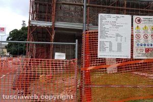Viterbo - Partiti i lavori alla torre di viale Raniero Capocci