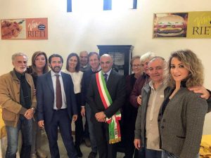 Caprarola dona servizio di ceramiche all'istituto alberghiero di Amatrice