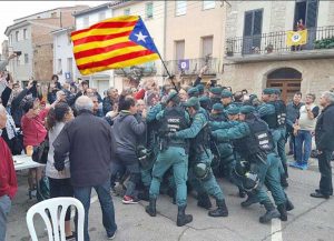 Referendum a Barcellona - Cariche della polizia