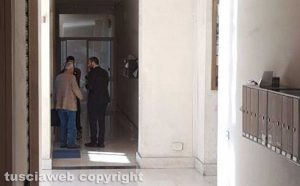 Viterbo - Le Iene intervistano Renzo Petroselli