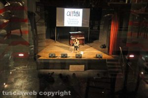 Chiara Gamberale sul palco vista dalla quella che era la galleria del teatro