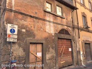 Viterbo - Via Madonna del Riposo - Il locale sequestrato