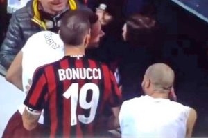 Sport - Calcio - Milan - Belotti bacia il figlio di Bonucci
