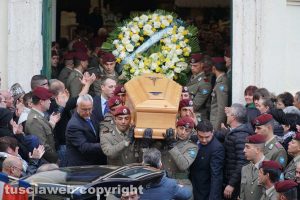 Gallese - I funerali del parà Tiziano Celoni