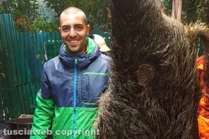 Capranica - Il cinghiale abbattuto da Luigi Carrazza