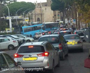 Viterbo - Traffico a Porta Romana