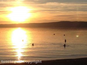Tramonto sul lago di Bolsena
