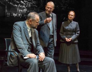 Massimo Popolizio, Umberto Orsini, Giuliana Lojodice in "Copenhagen"