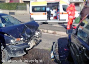 Viterbo - Frontale in strada Roncone